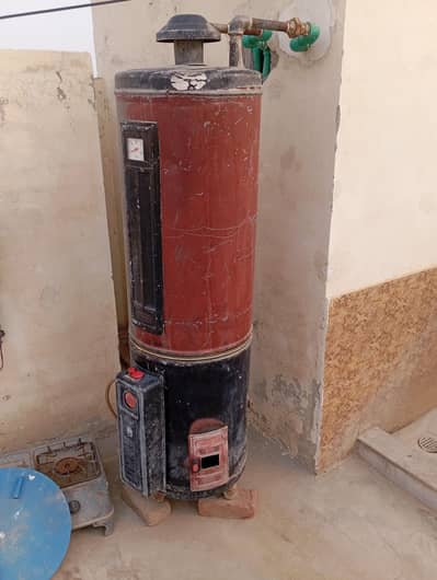 gas geyser in very excellent condition no any fault 2 season used
