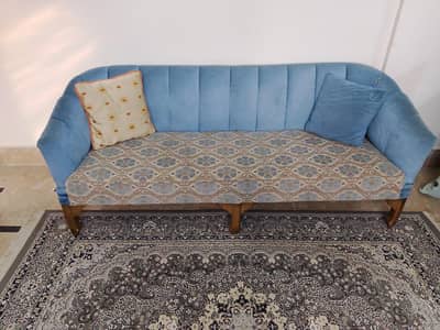 sofa set for sale in very reasonable price