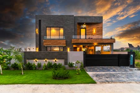 Modern Designed Owner Build 1 Kanal House in DHA Phase 7 FOR SALE