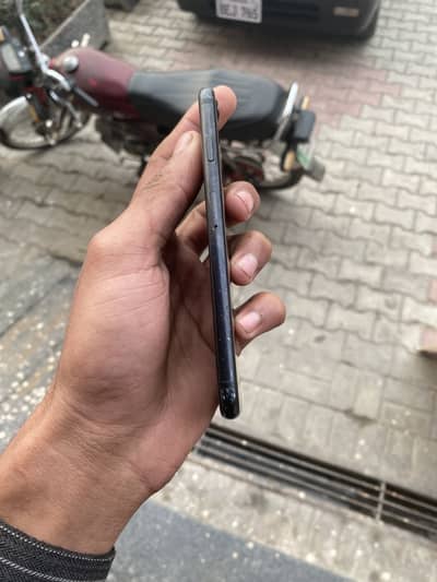 Iphone 7 32 gb total geniune