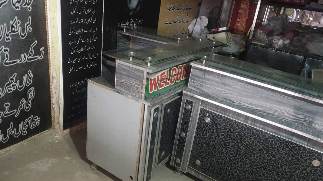 Reception counters 4