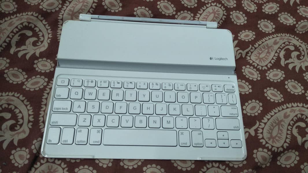 Logitech Wireless Keyboard 0