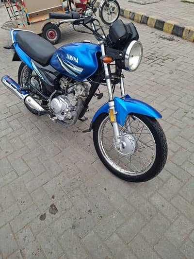 yb 125z all ok lush conditon 2019 kay 10 month ki bike hai