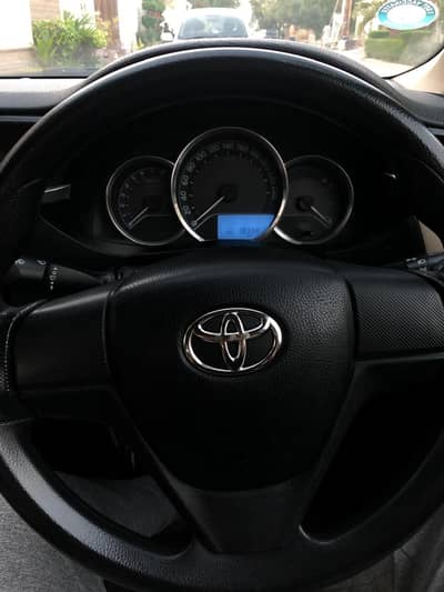 Toyota Corolla Altis 2015