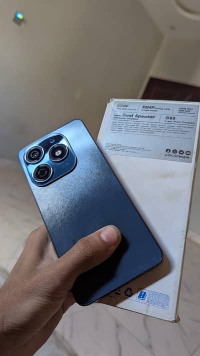 tacno sprak 20c 16/256GB with box condition like new 10/10