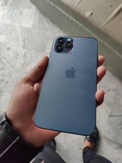 iphone 12 pro max factory unlocked 10/10 condition