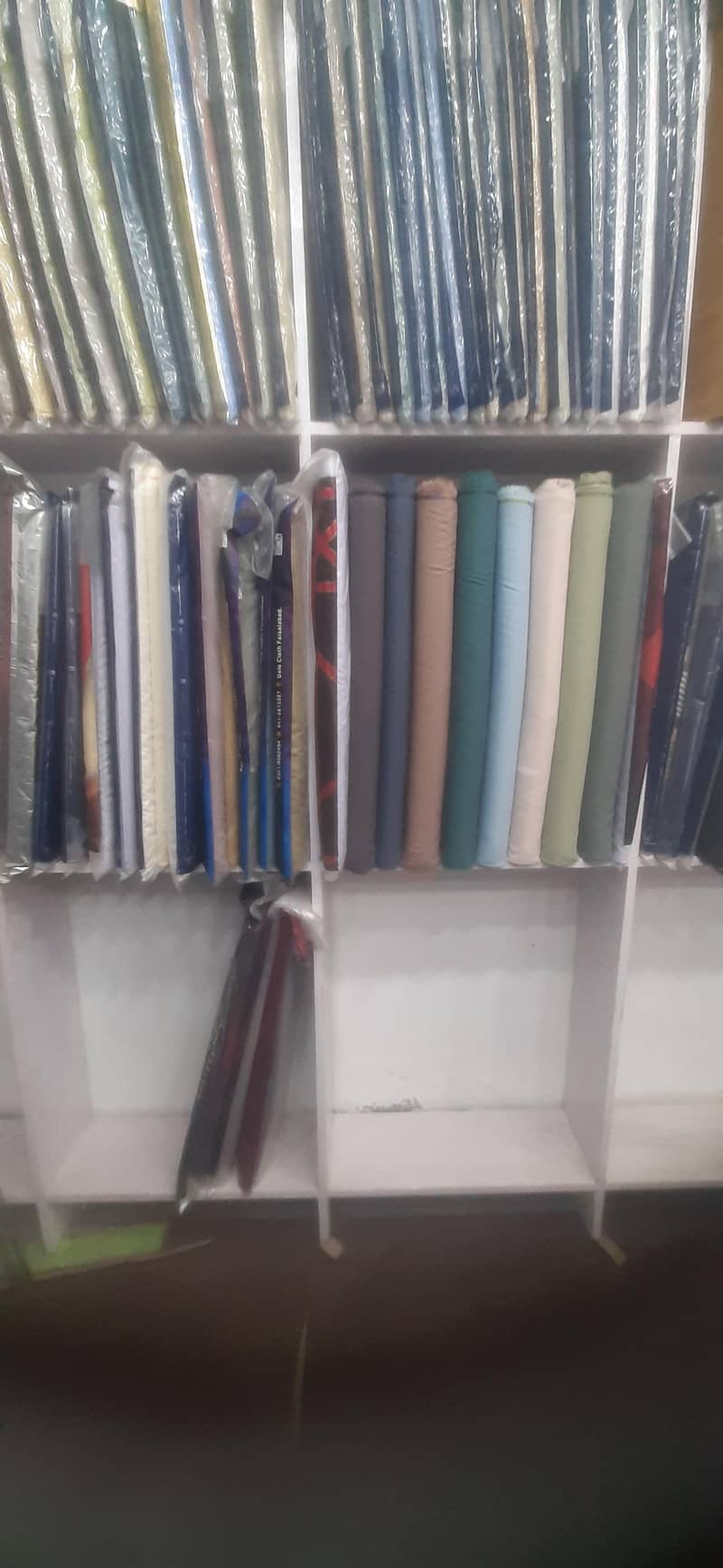 شاپ ریک سامان رکھنے کے لیے 1