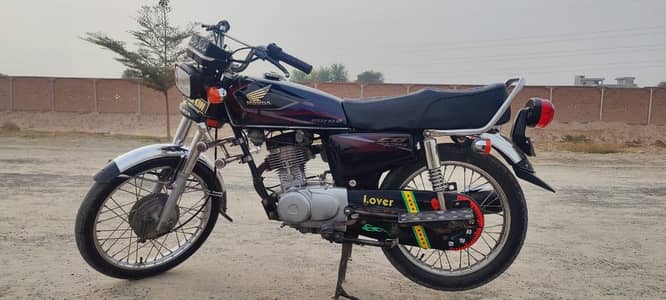 Honda 125 black urgent sal