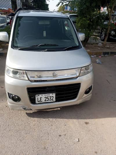 minor touching half door