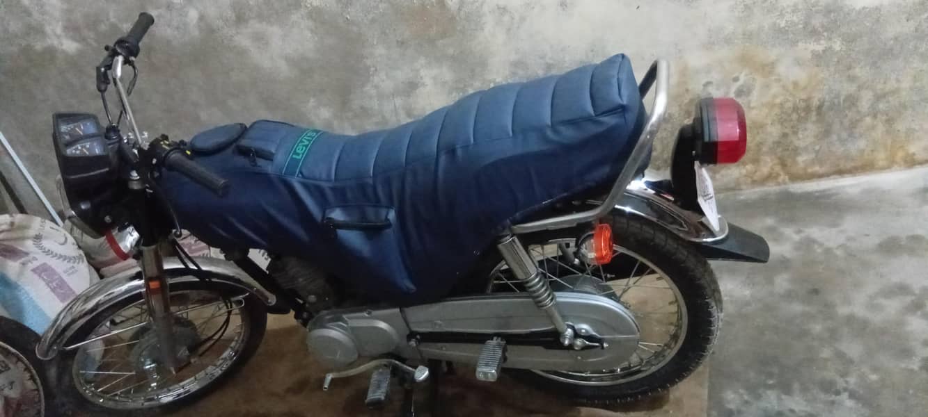 UNIQUE 125CC MODEL 2016 2