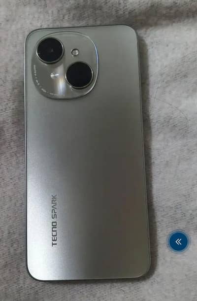 tecno spark go 1 -/4(64) exchange possible with iphone non