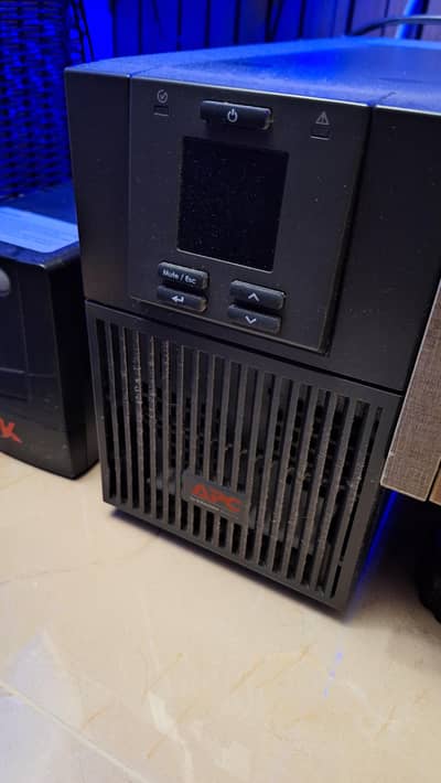 APC SRC1Ki online ups