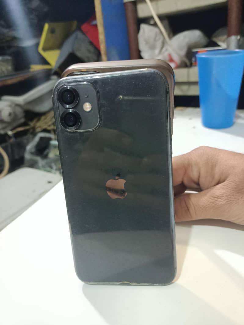 IPHONE 11 1