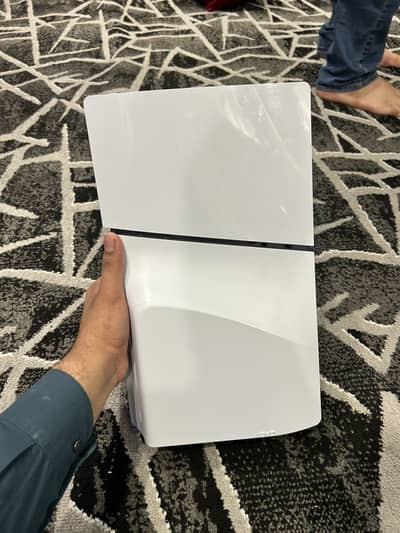 Playstation 5 slim disc addition