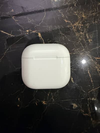 Apple AirPods 4 (non-ANC)