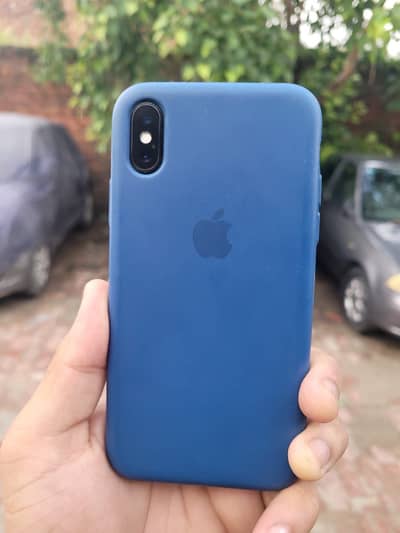 I phone x FU 64 GB condition 10/10 battery service