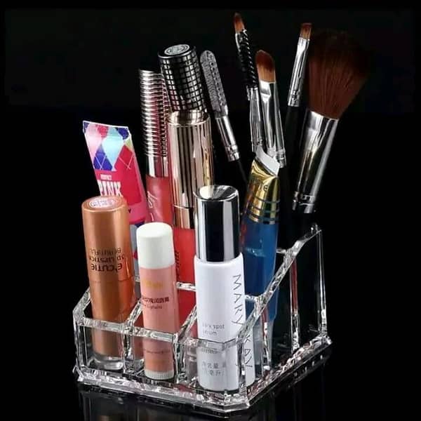 Acrylic Wave Makeup Brush Organizer with 3 Compartments for Lipsticks, Hair Accessories, Beauty Tools, and More