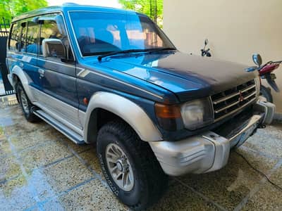 Mitsubishi Pajero 2400cc 1993 Model