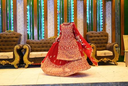 Bridal dress \ wedding dress \ walima lehnga \ bridal lehenga \ formal