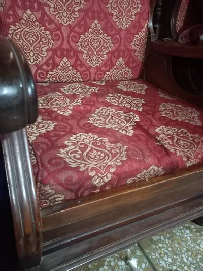 Solid Wood Sofa Set – Comfortable & Well Maintained