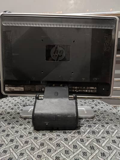 17''wide hp lcd trt monitor urgent sell
