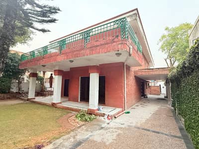 House For Rent In F-8