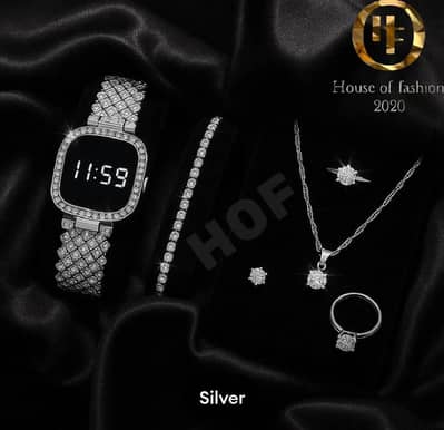 beautiful chain strap watch