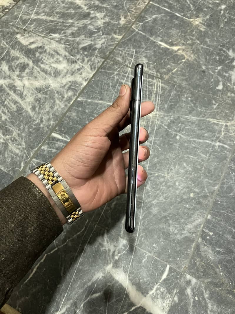 Google pixel 7 pro 4