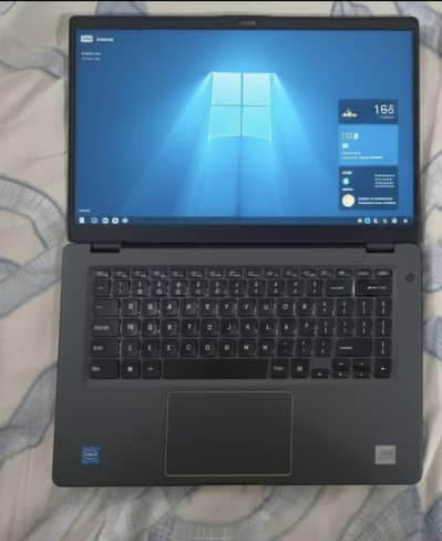 Brand New like Ultrabook Dell Latitude Core i5 11th Gen Touch Type