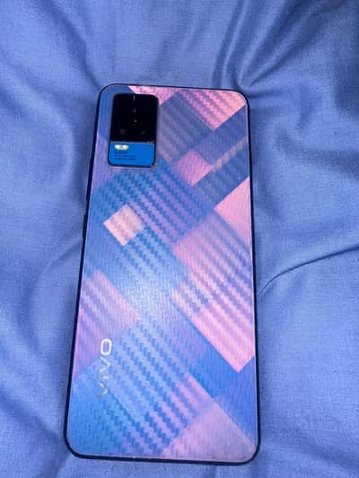 vivo v21e with box charger