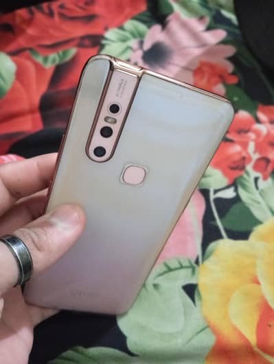 Vivo v15 8GB 256GB lush condition popup camera