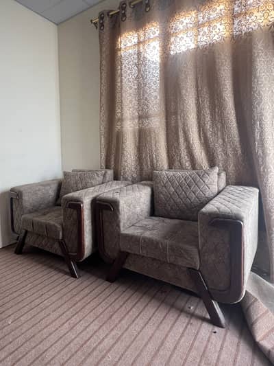 5-Seater Sofa Set for Sale – Excellent Condition (Urgent)