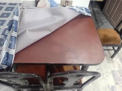 wooden dinning table