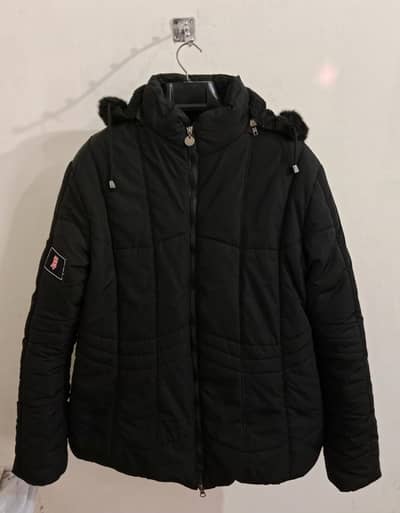 Premium Black Puffer Jacket – Excellent Condition