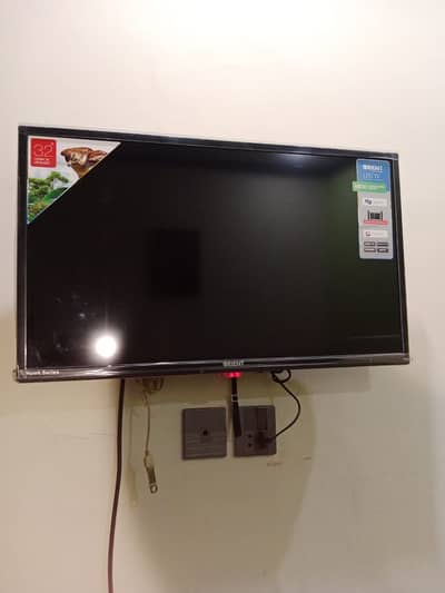 Orient led tv 32 inch 1367x768 resulation