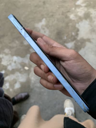 Box and cherger ke sat