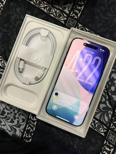 I phone 17 air jv 256 gb 100 health 50 cycle Cort just few day use