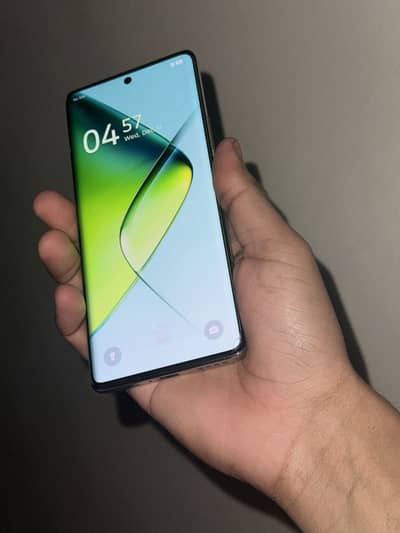 NOTE 40 pro 12+6 ram 256 rom 45wad ka charger or box ha sath