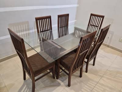 6 Person Dining Table Set for Sale.