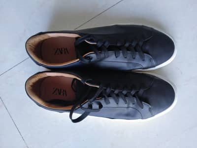 Zara men black sneakers shoes