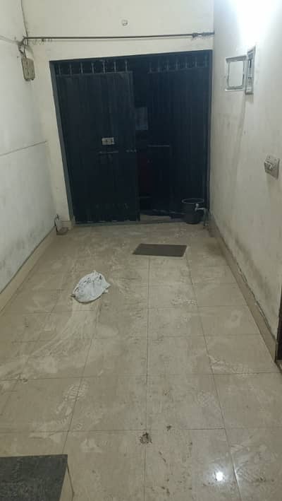 Location Q Block 3 Bed 2 Kitchen 2 Drawing Room Terrace Store Room Washing Area Wood Work For Rent