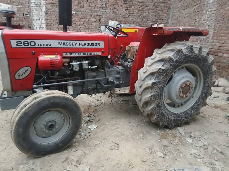 Massey Ferguson 2018 Model 260 6