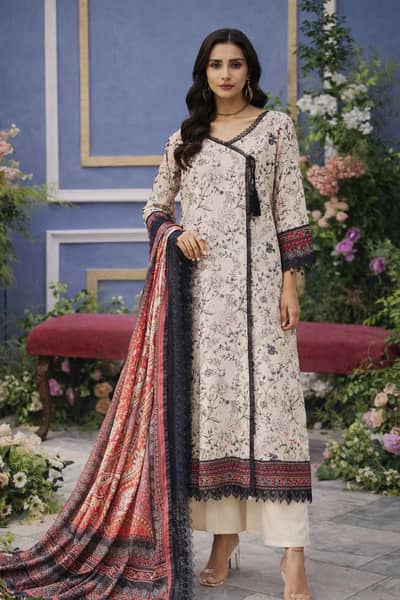 Beautiful leelan suit with multicolour dupatta_Elegant & stylish