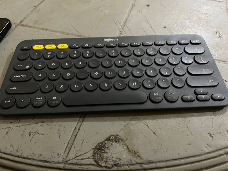 Bluetooth keyboard 0
