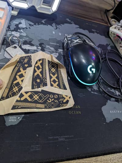 Logitech G102 mouse with Philip mechanical keyboard