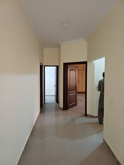 This is a Six-bedroom 1 Kanal house available for Rent in Askari 10.