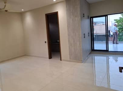 Prime Location 1 Kanal Upper Portion for Rent in DHA Lahore Phase 3 Block X