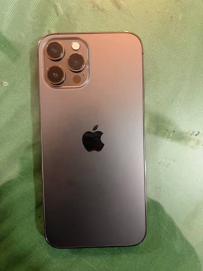 I phone 12 pro max. 128gb