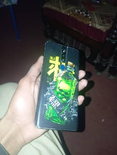 oppo f11 pro 6/128 (read Add)