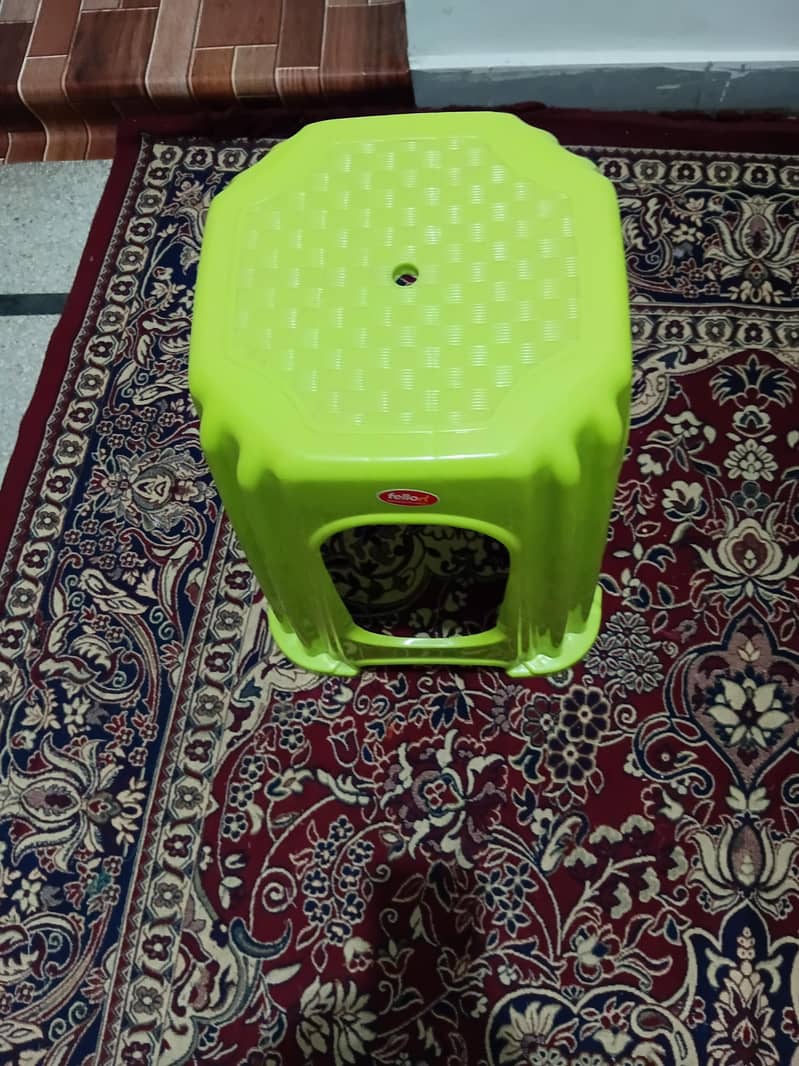 plastic stool 1